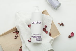 從2012到2015 化妝品產品靜物合成類廣告設計的修圖對比